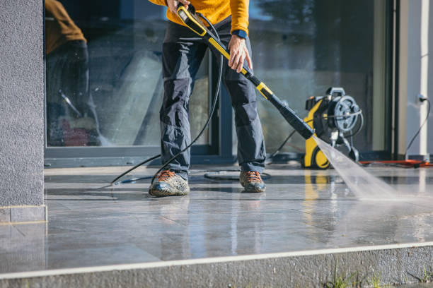 Fence Pressure Washing in Wakefield, VA