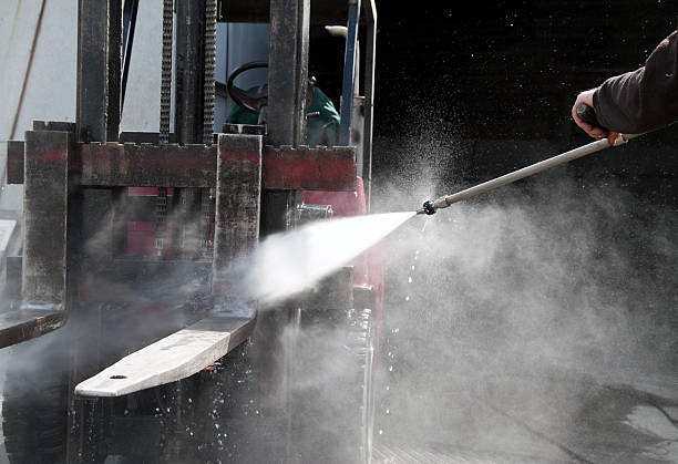 Best Deck Pressure Washing  in Wakefield, VA